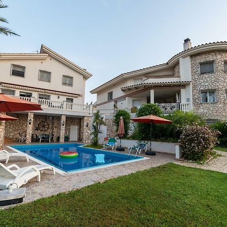 Villa Frente Al Mar إليامبويا المظهر الخارجي الصورة
