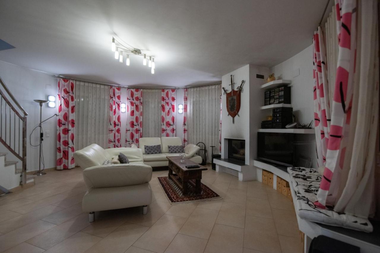 Villa Frente Al Mar إليامبويا المظهر الخارجي الصورة